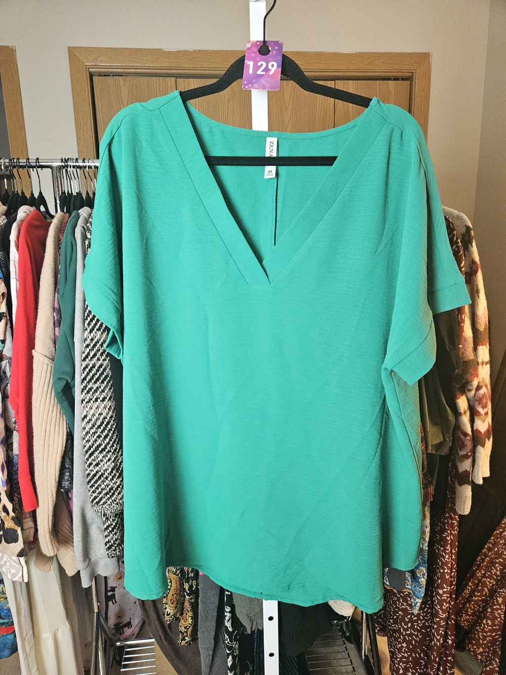 Zenana Outfitters Green V-Neck Short Sleeve Tunic